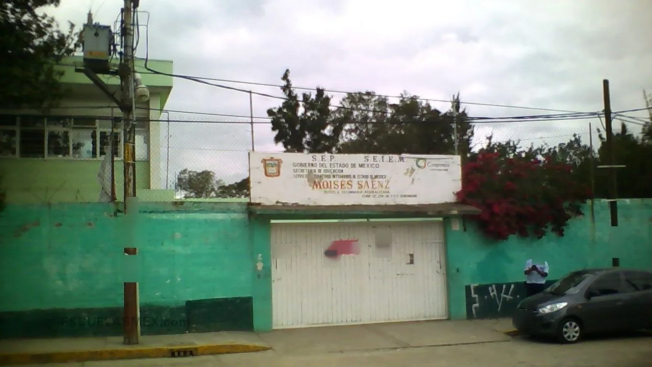 Moises Saenz Entrada