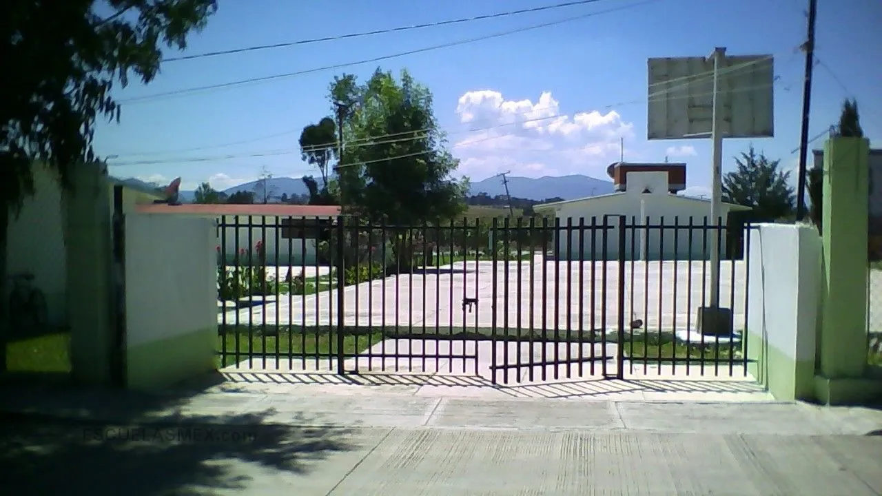 Lic. Adolfo Lopez Mateos Entrada