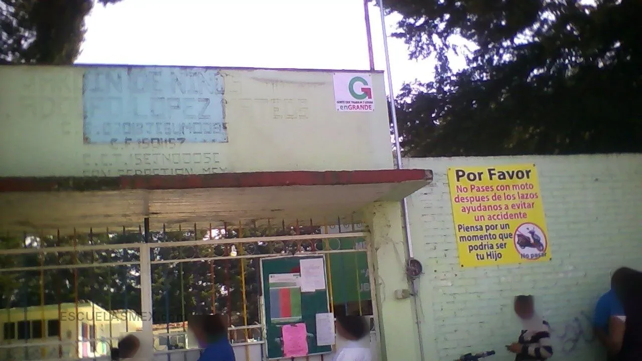 Lic. Adolfo Lopez Mateos Entrada