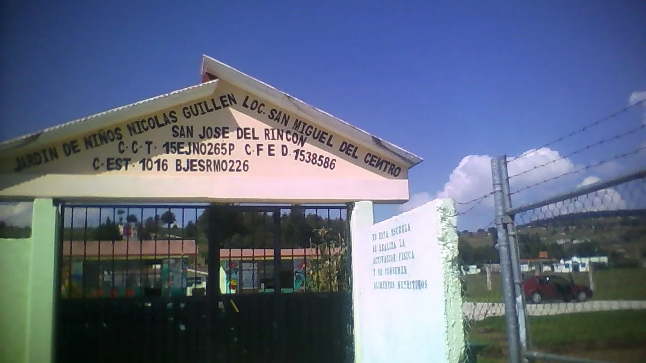 Nicolas Guillen Entrada