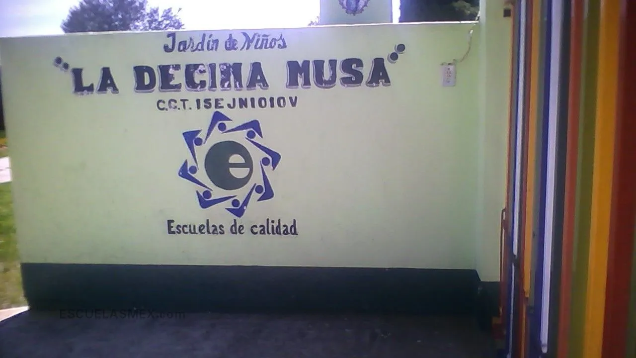 La Decima Musa Entrada