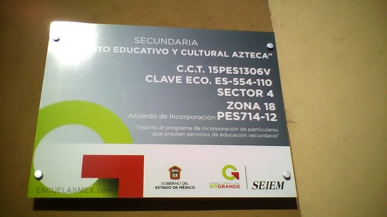 Instituto Azteca Entrada