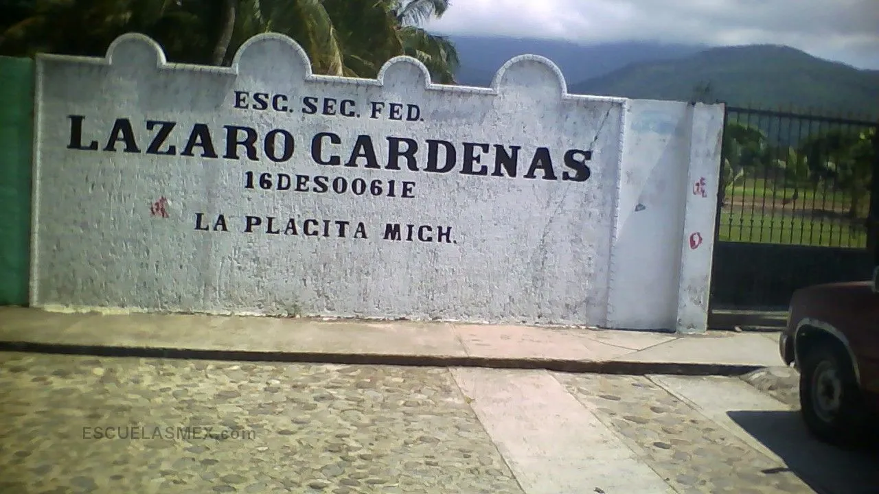 Lazaro Cardenas Entrada