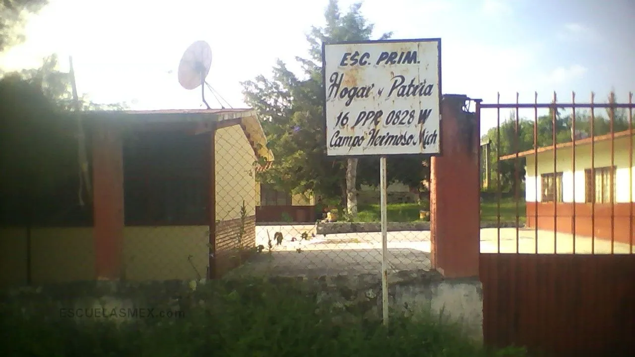 Hogar y Patria Entrada