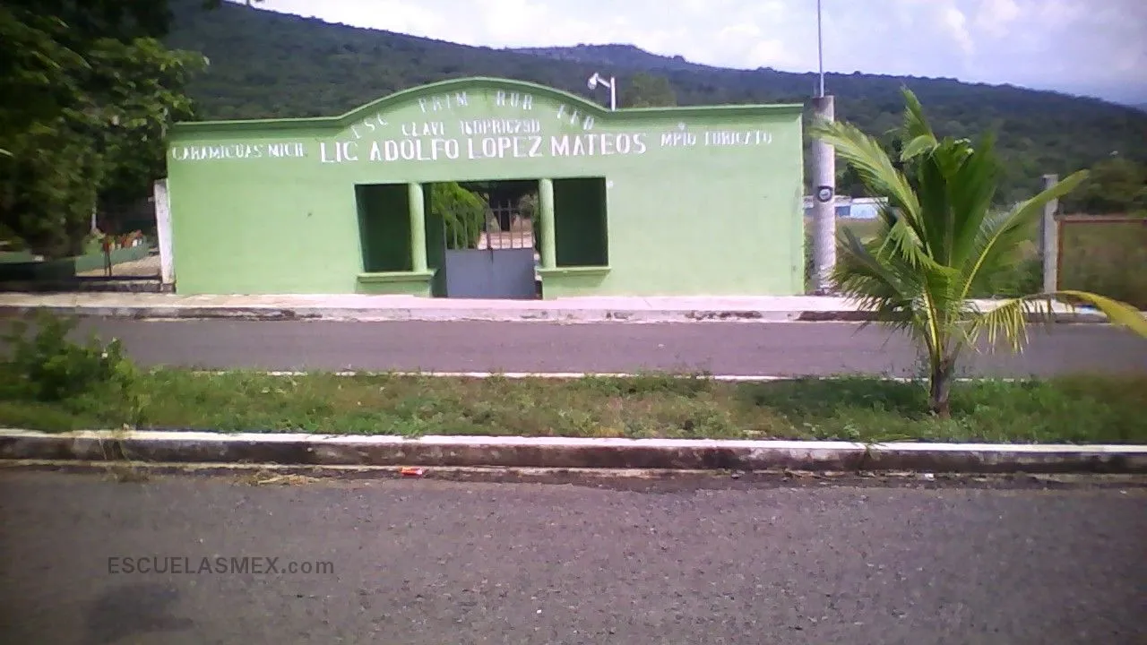 Lic. Adolfo Lopez Mateos Entrada
