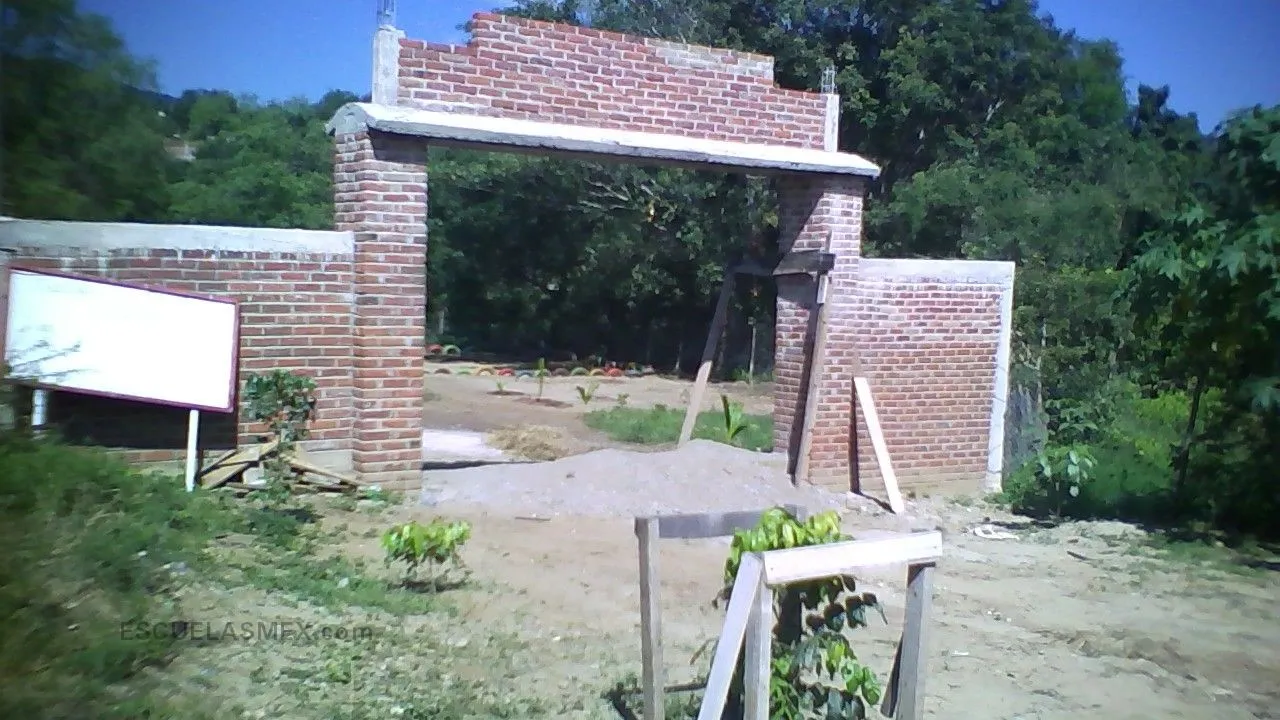 Escuela Primaria Entrada