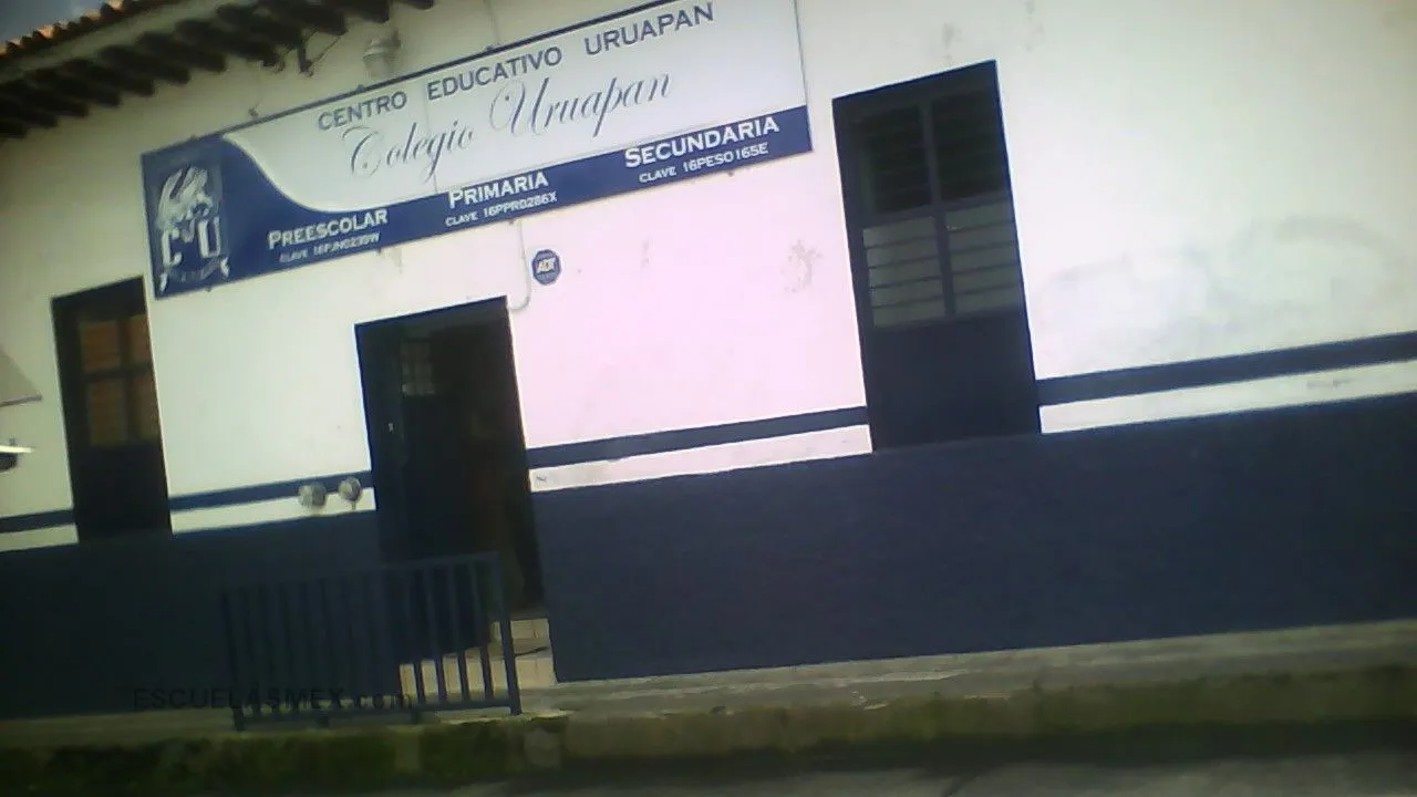 Colegio Uruapan Entrada