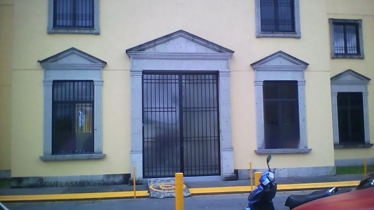 Instituto Americano Leonardo Da Vinci Entrada