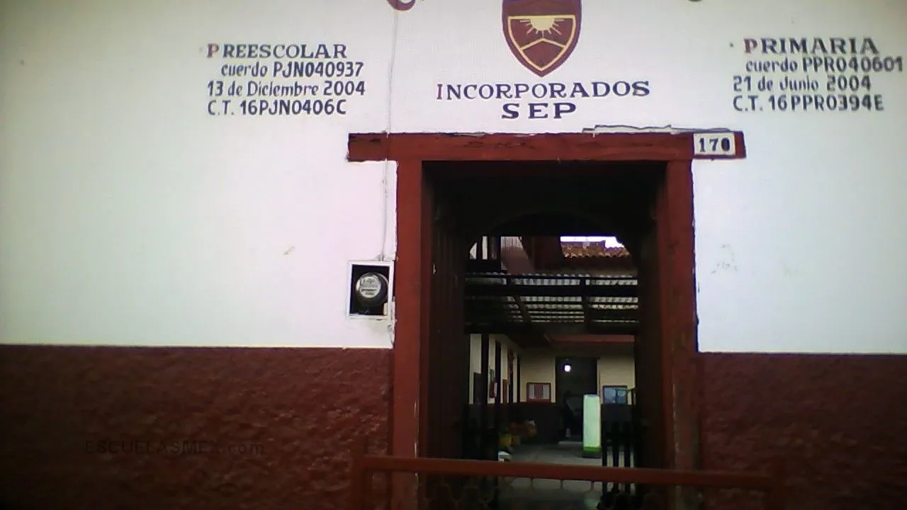 Ciudad Cumbres Entrada