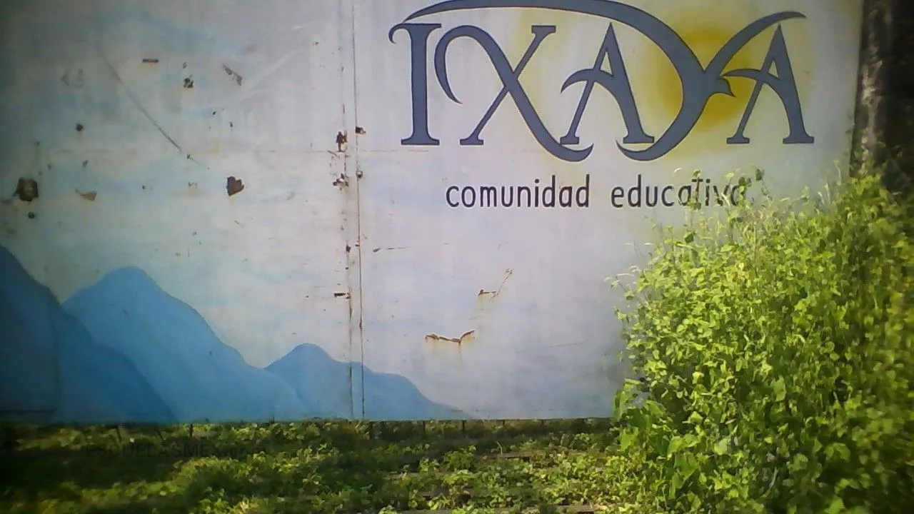 Comunidad Educativa Ixaya Entrada