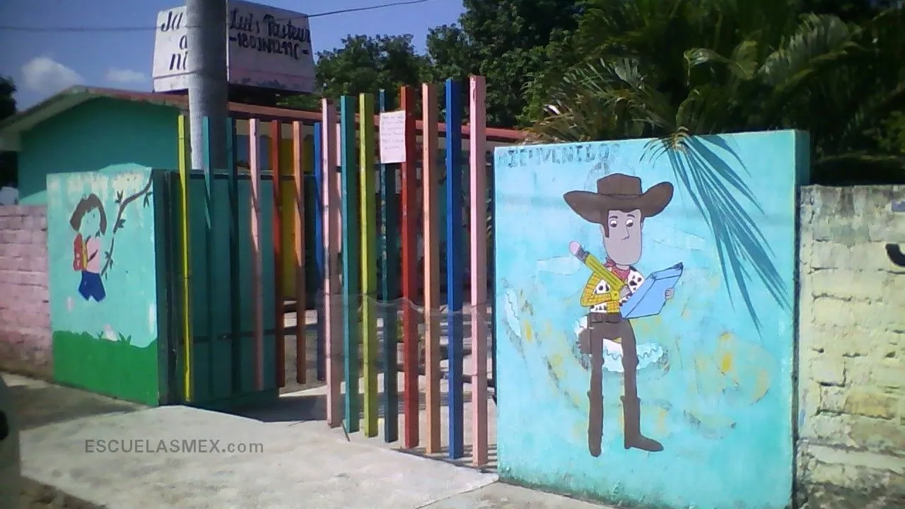 Luis Pasteur Entrada