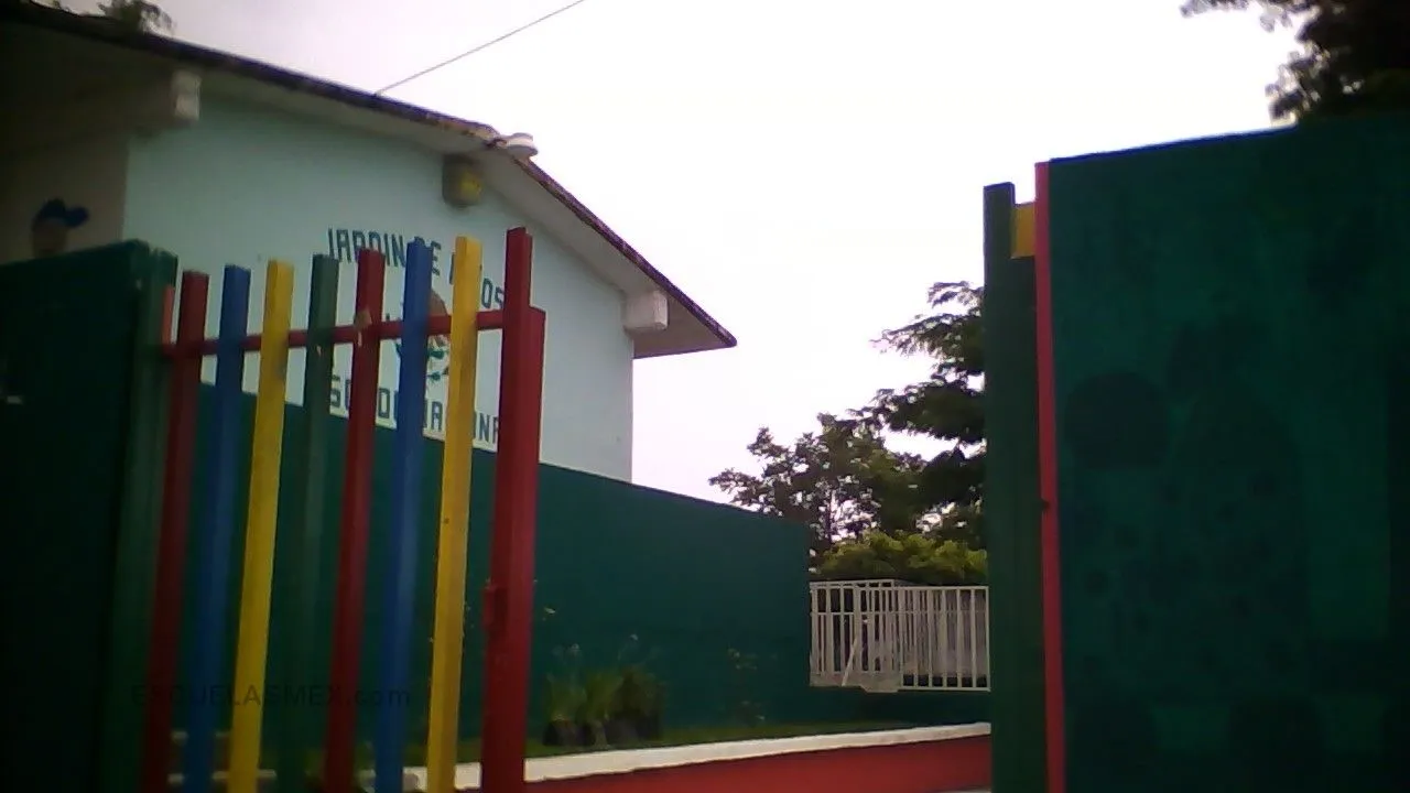 Escudo Nacional Entrada