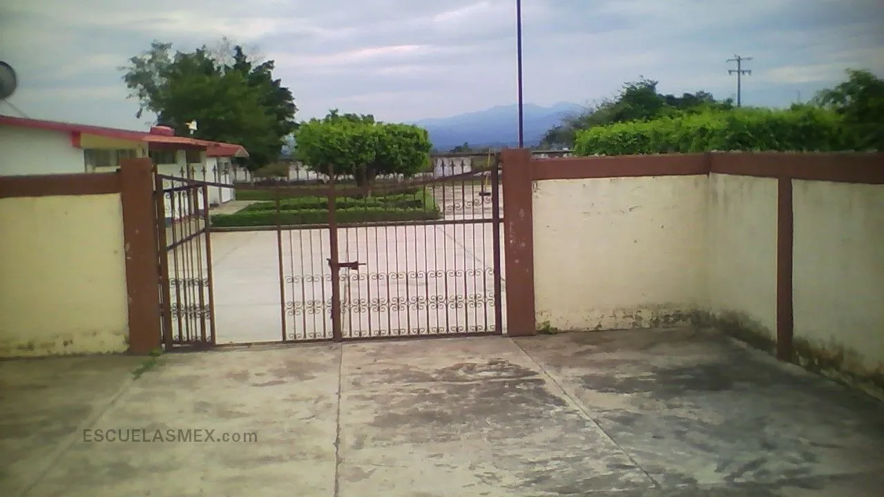 Refugio Gonzalez Entrada