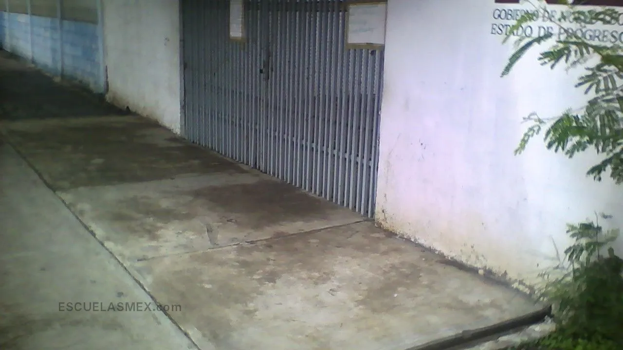 Mariano Escobedo Entrada