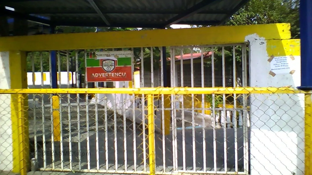 Veinte de Noviembre Entrada