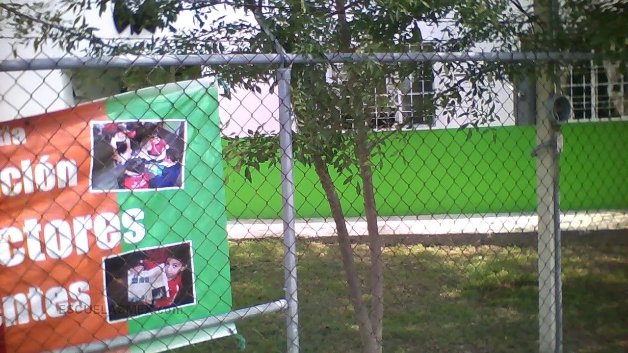 Felipe Cavazos Entrada