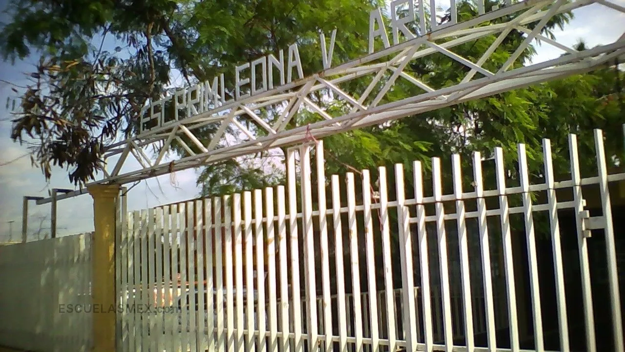 Leona Vicario Entrada
