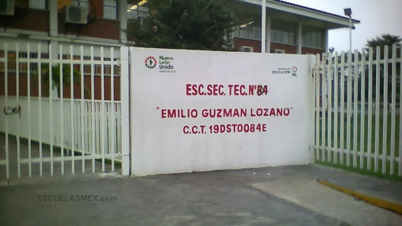 Secundaria Tecnica Num. 84 Emilio Guzman Lozano Entrada