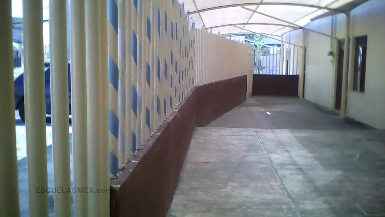 Colegio Luis Razetti Martinez Entrada