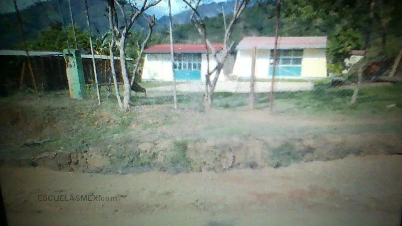 Lazaro Cardenas Entrada