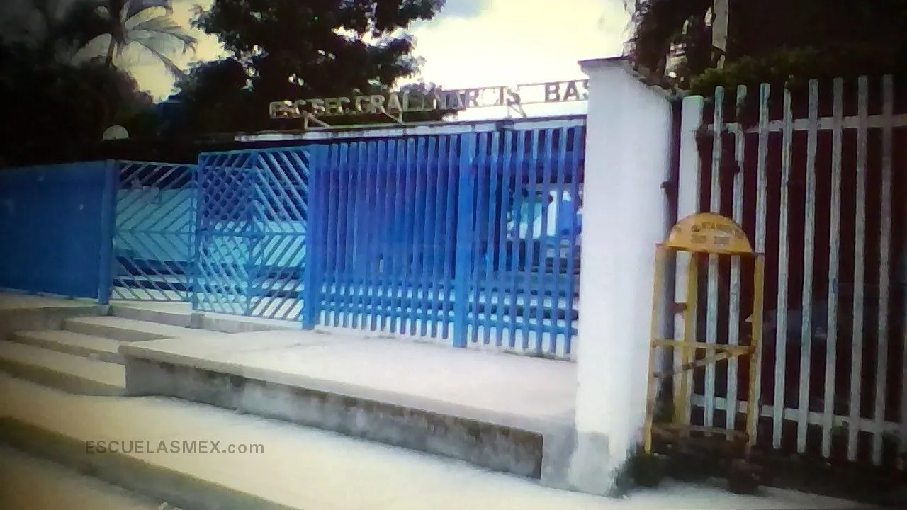 Narciso Bassols Entrada