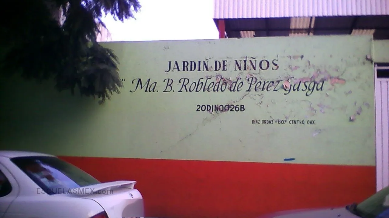 Maria B Robledo de Perez Gasga Entrada
