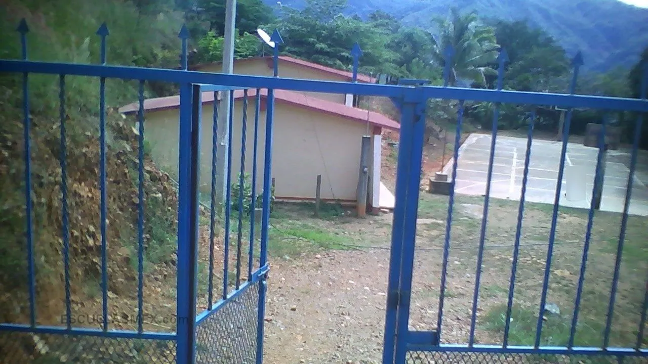 12 de Octubre Entrada