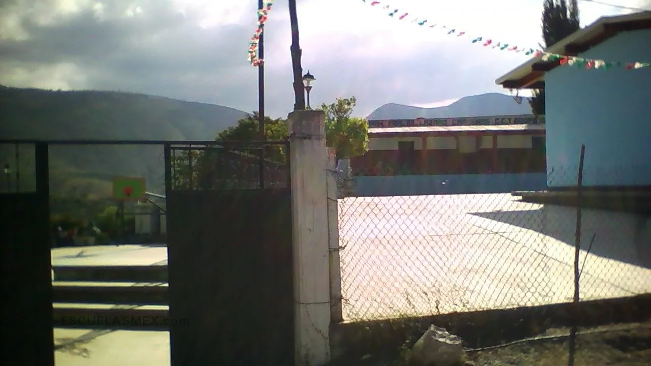 Lazaro Cardenas Entrada