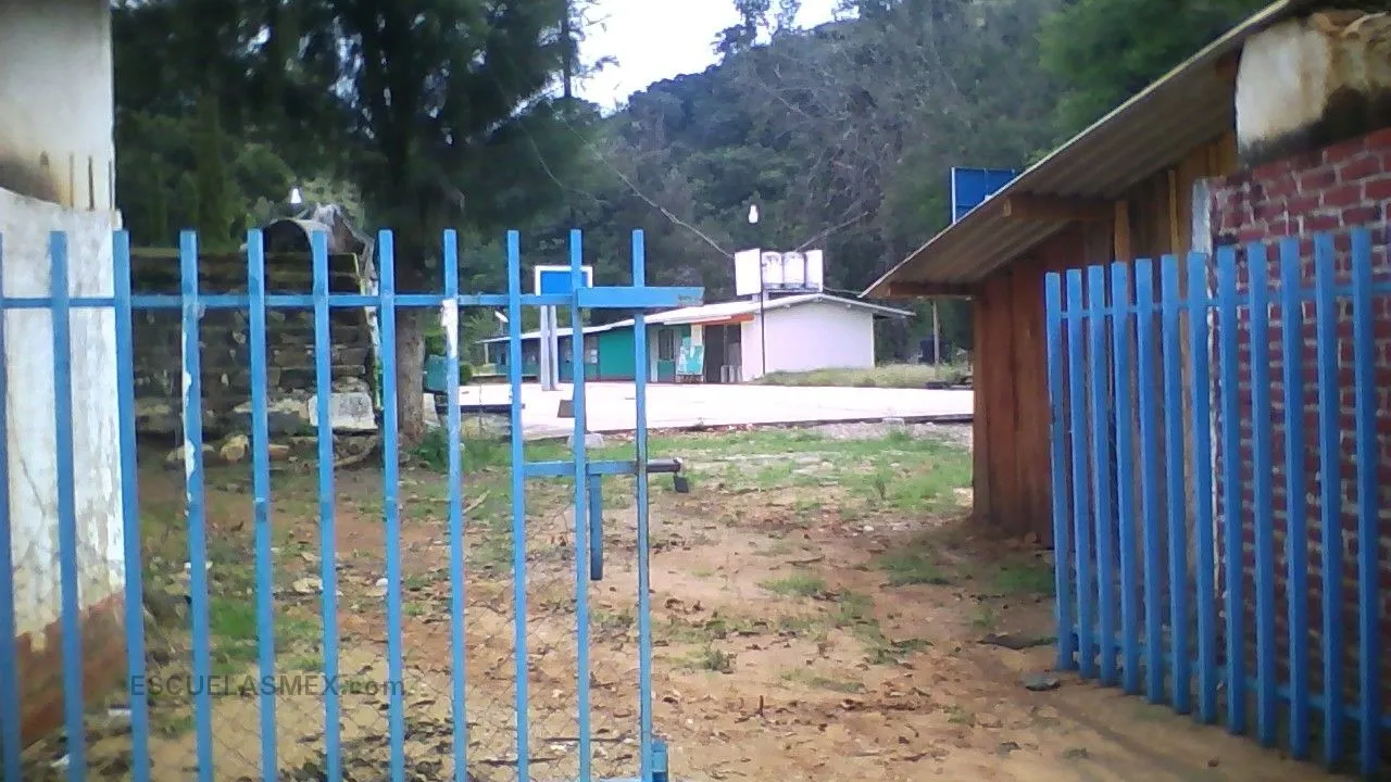 El Porvenir Entrada