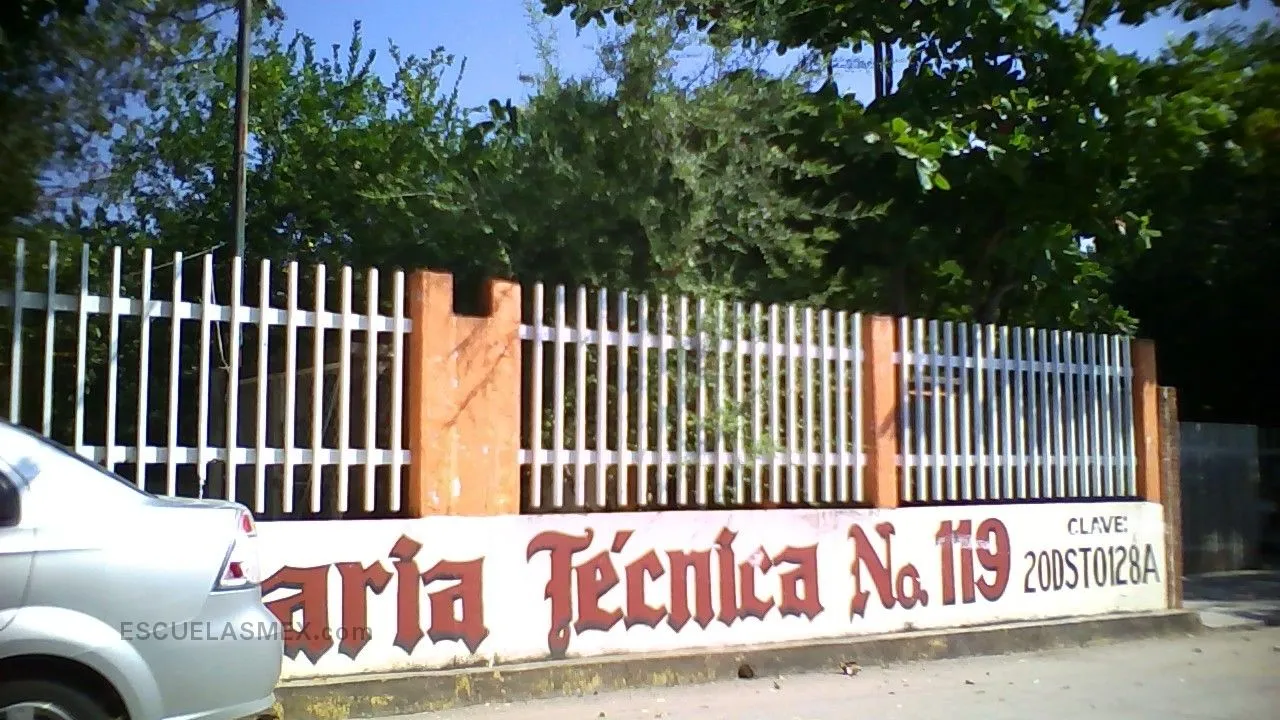 Escuela Secundaria Tecnica Num. 119 Entrada