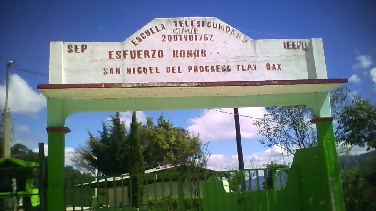 Telesecundaria Entrada