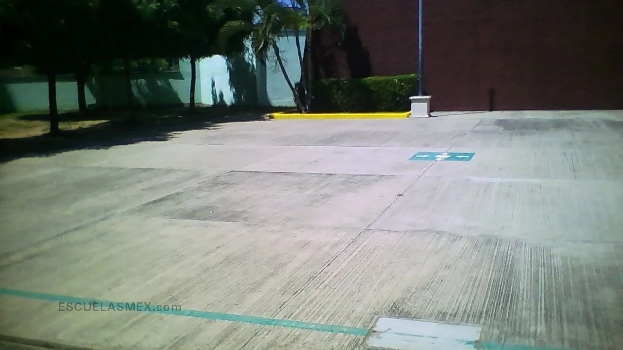 Colegio Calmecac Entrada