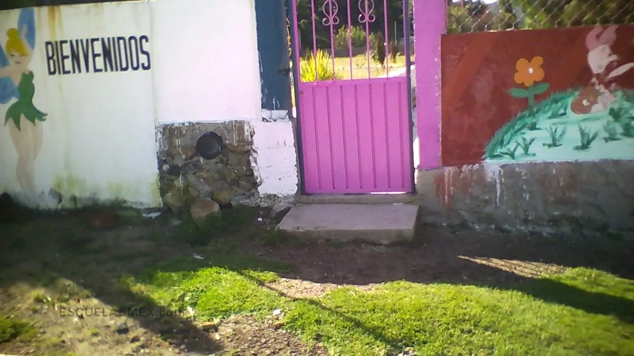 Tierra y Libertad Entrada