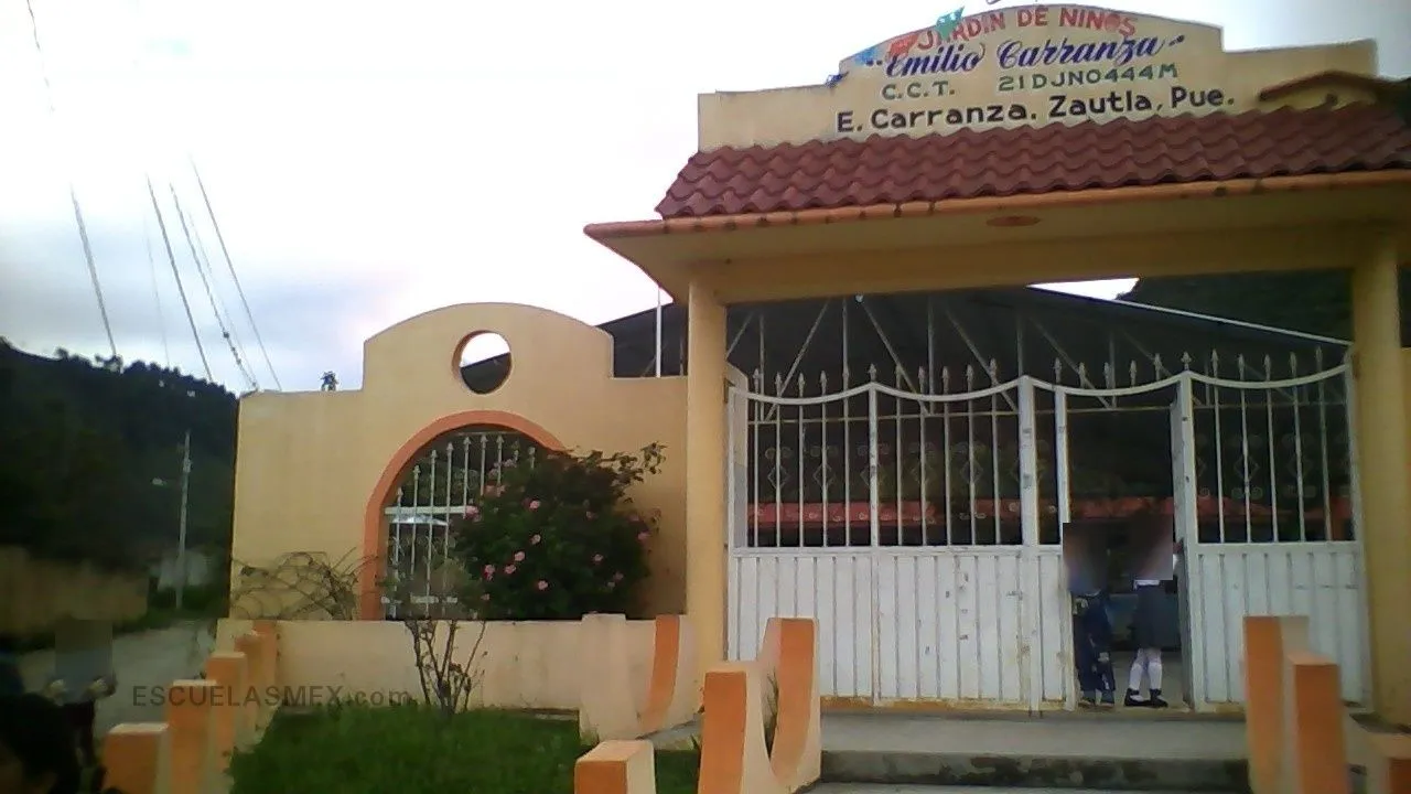 Emilio Carranza Entrada