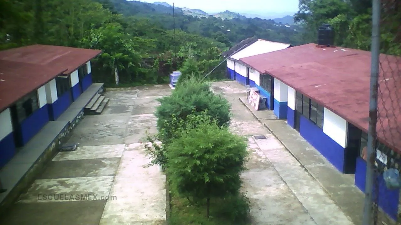 Lazaro Cardenas Entrada