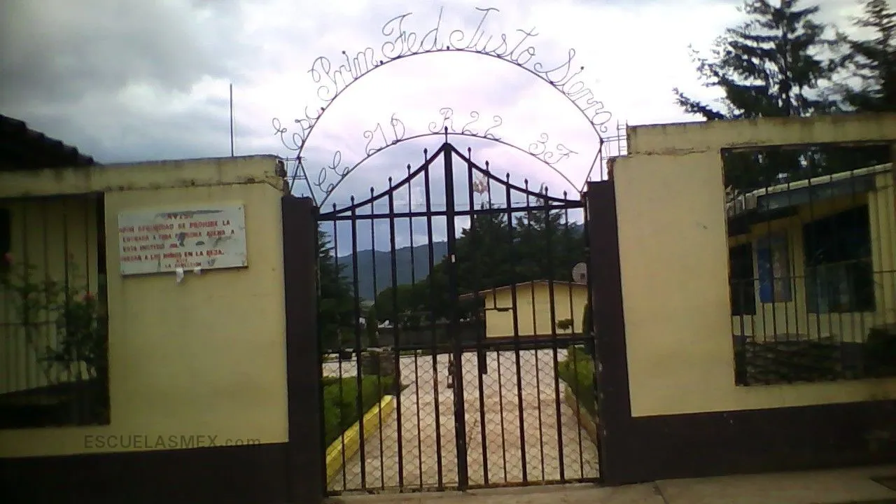 Justo Sierra Entrada