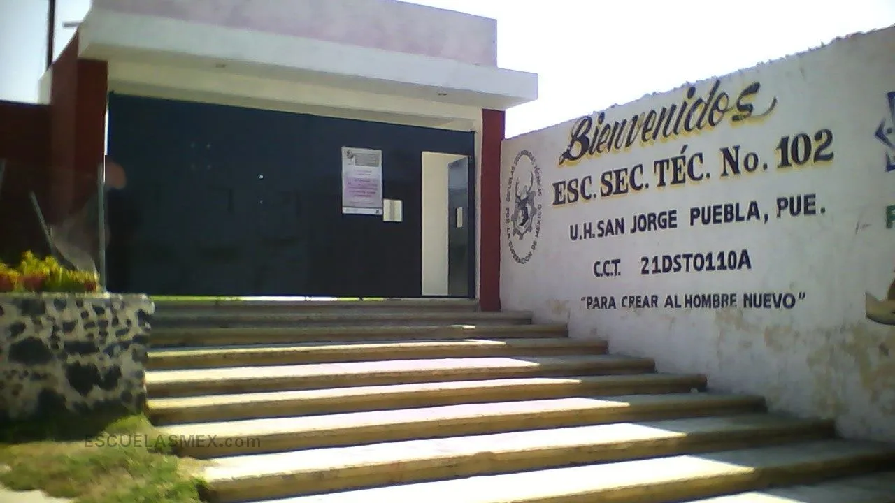 Escuela Secundaria Tecnica Num. 102 Entrada