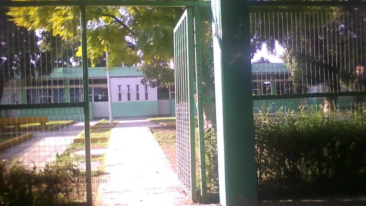 Benemerito Instituto Normal del Estado General Juan Crisostomo Bonilla Entrada