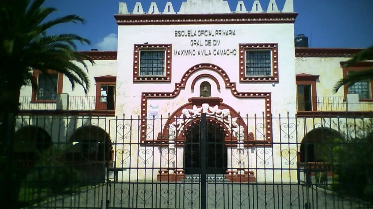 General de Division Maximino Avila Camacho Entrada