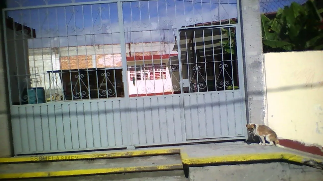Rafael Moreno Valle Entrada