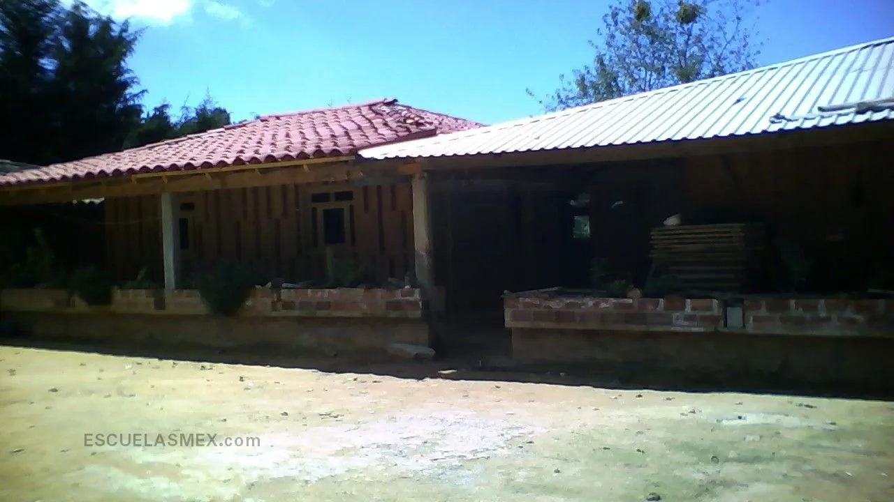 Preescolar Comunitario Rural Alhuaca  (barrio los Capulines) Entrada