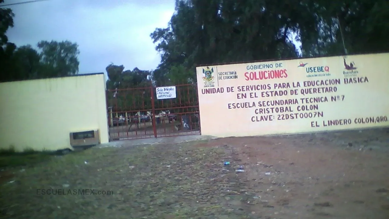 Cristobal Colon Entrada