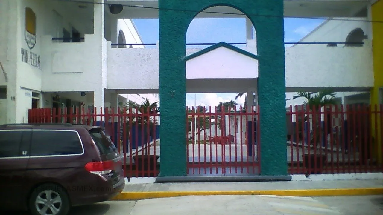 Centro de Enseñanza Moderna Entrada