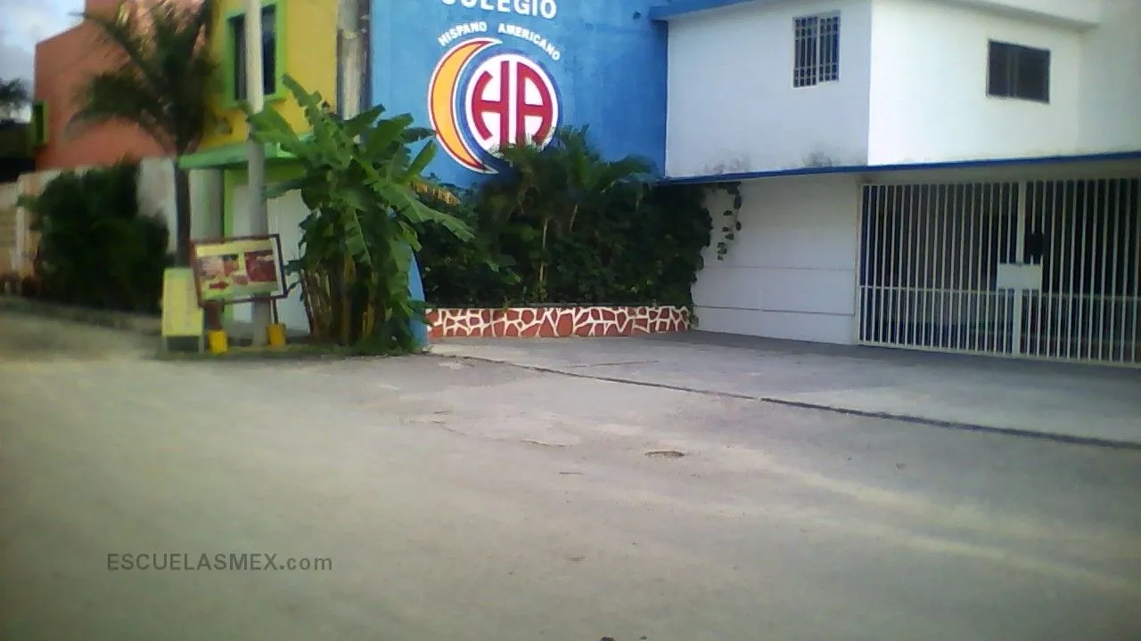 Centro Hispano Americano la Luna Entrada