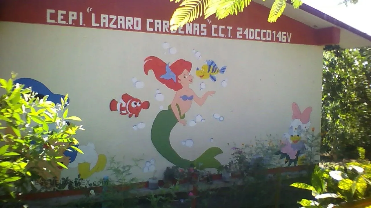 Lazaro Cardenas Entrada