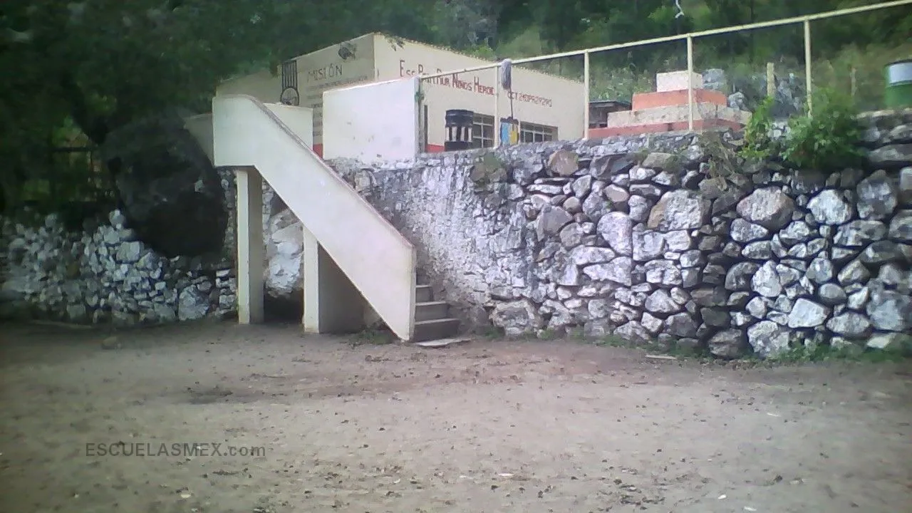 Niños Heroes Entrada