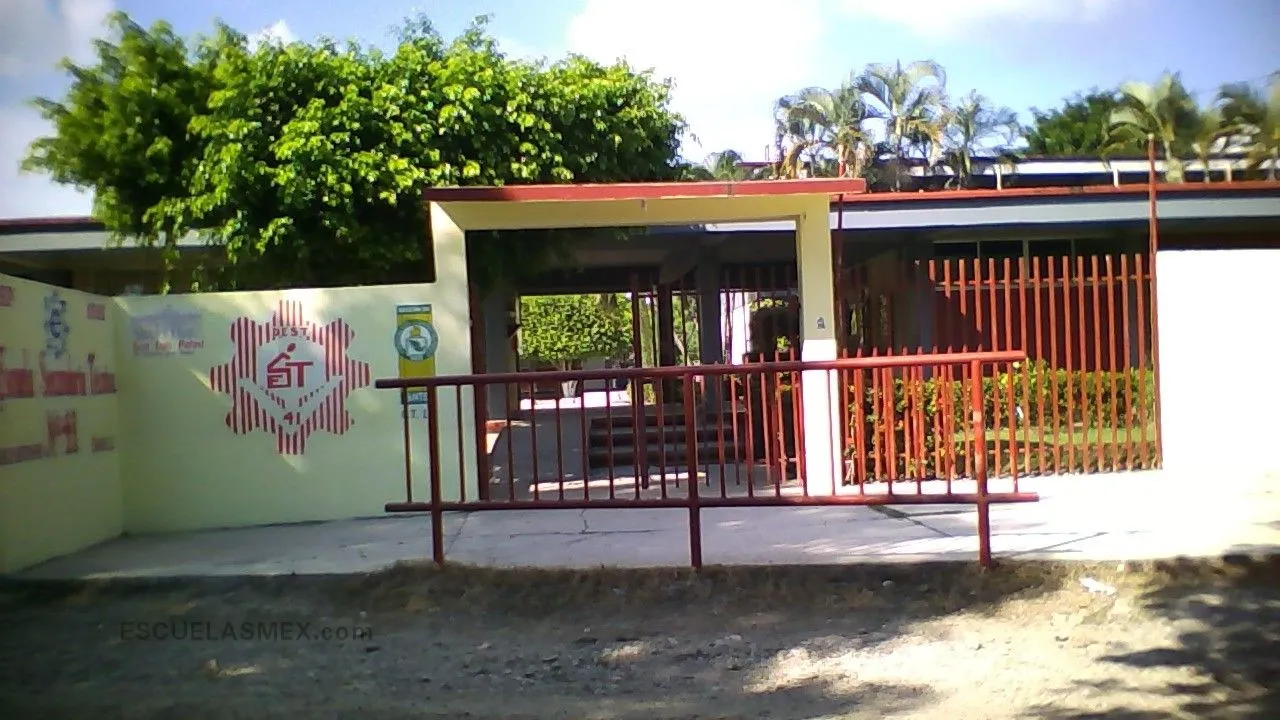 Escuela Secundaria Tecnica Num. 41 Entrada