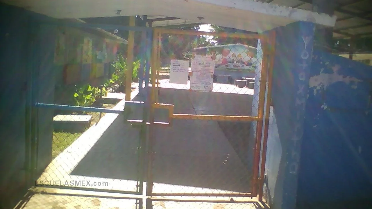 Lazaro Cardenas Entrada