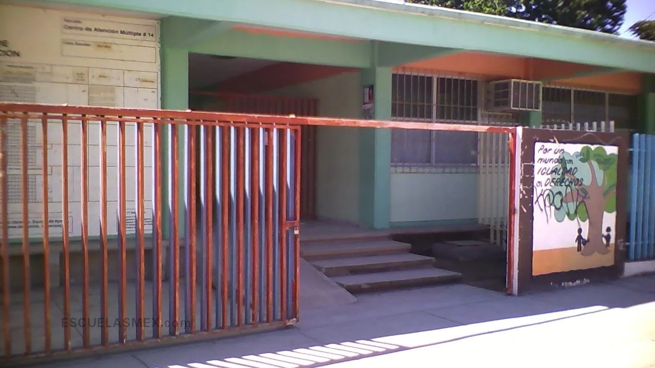 Centro de Atencion Multiple Num. 14 Inicial, Basica y Capacitacion Laboral Entrada