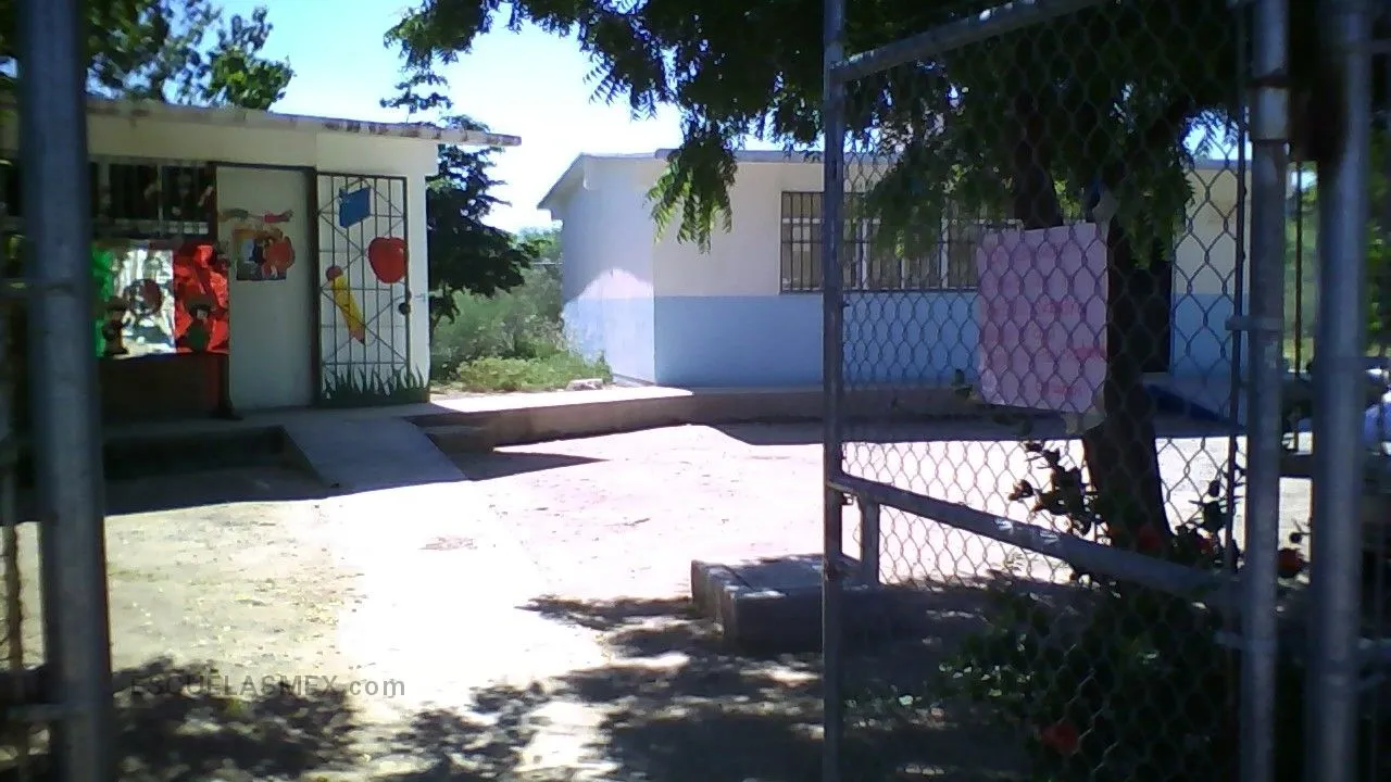 Profesor Jesus Alberto Rodriguez Lazcano Num. 44 Entrada